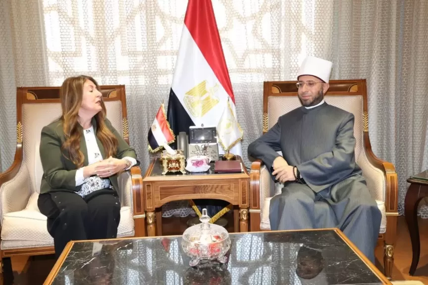 وزير الأوقاف المصري للسفيرة الأمريكية: الإنسانية كلُّ لا يتجزأ