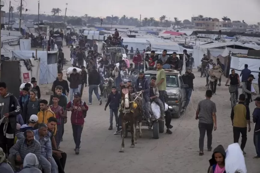 جيش الاحتلال الإسرائيلي يحذر الفلسطينيين من التوجه لمراكز توزيع المساعدات في غزة