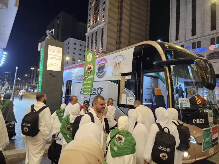 نجاح خطة تصعيد حجاج الجمعيات الأهلية المصرية إلى عرفات