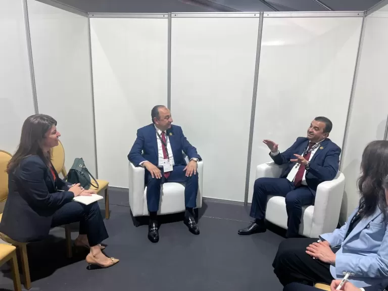 وزير مصري يلتقي وزير الطاقة الجزائري لبحث توسيع آفاق الشراكة