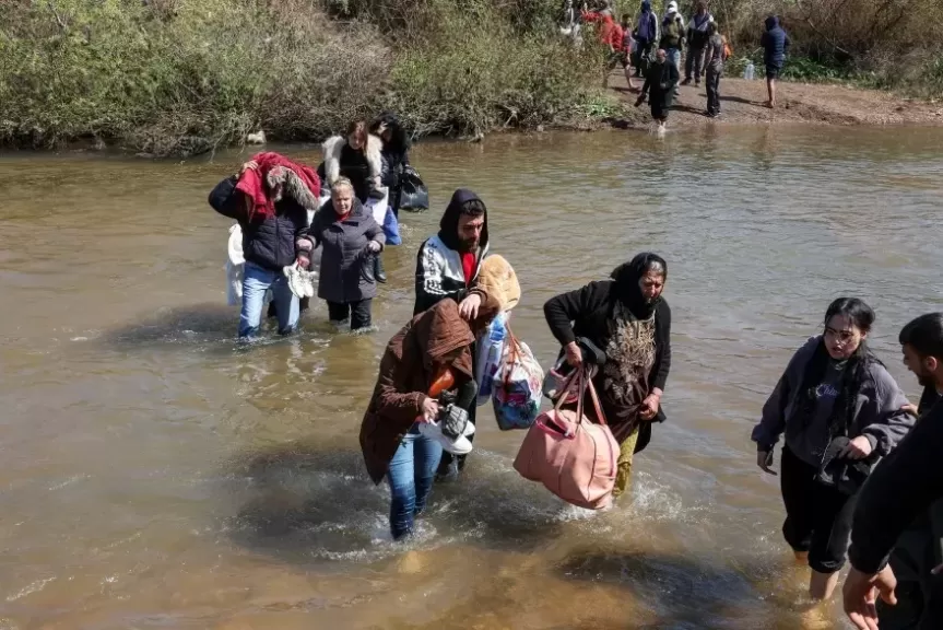 العلويون مازالوا يدفعون ثمن حكم الأسد.. عائلات علوية تفجع بخطف بناتها من شوارع سوريا
